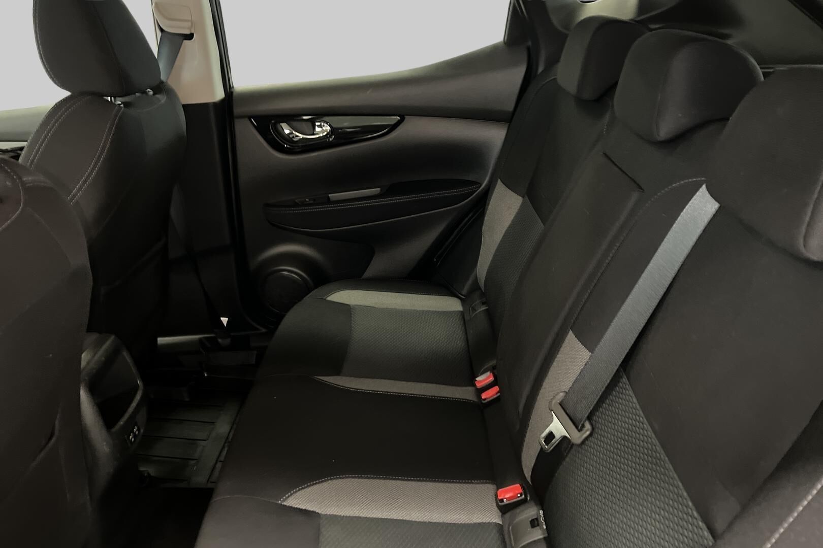 Nissan Qashqai iso kuva 5