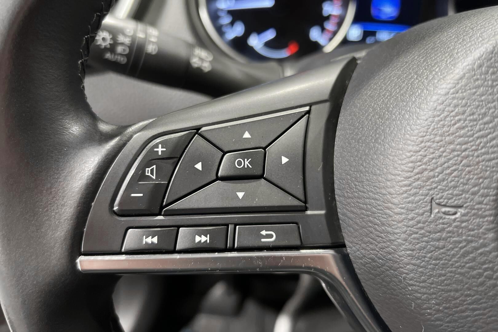 Nissan Qashqai iso kuva 15