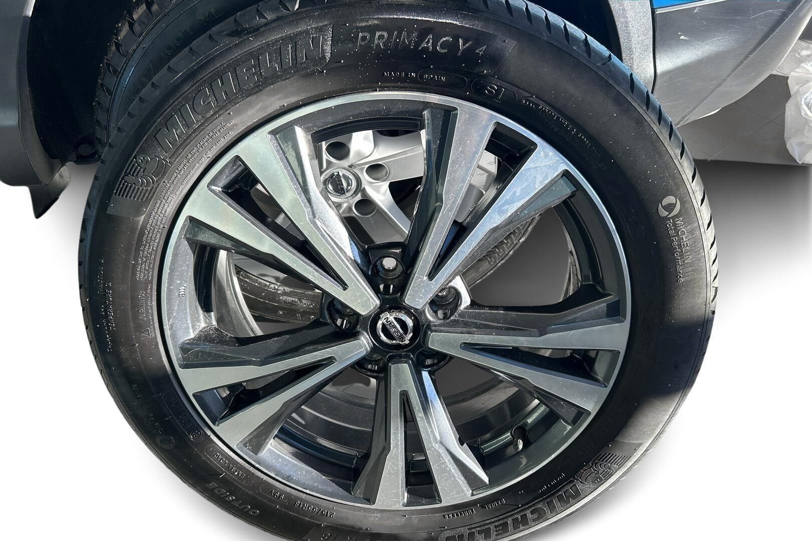 Nissan Qashqai iso kuva 7