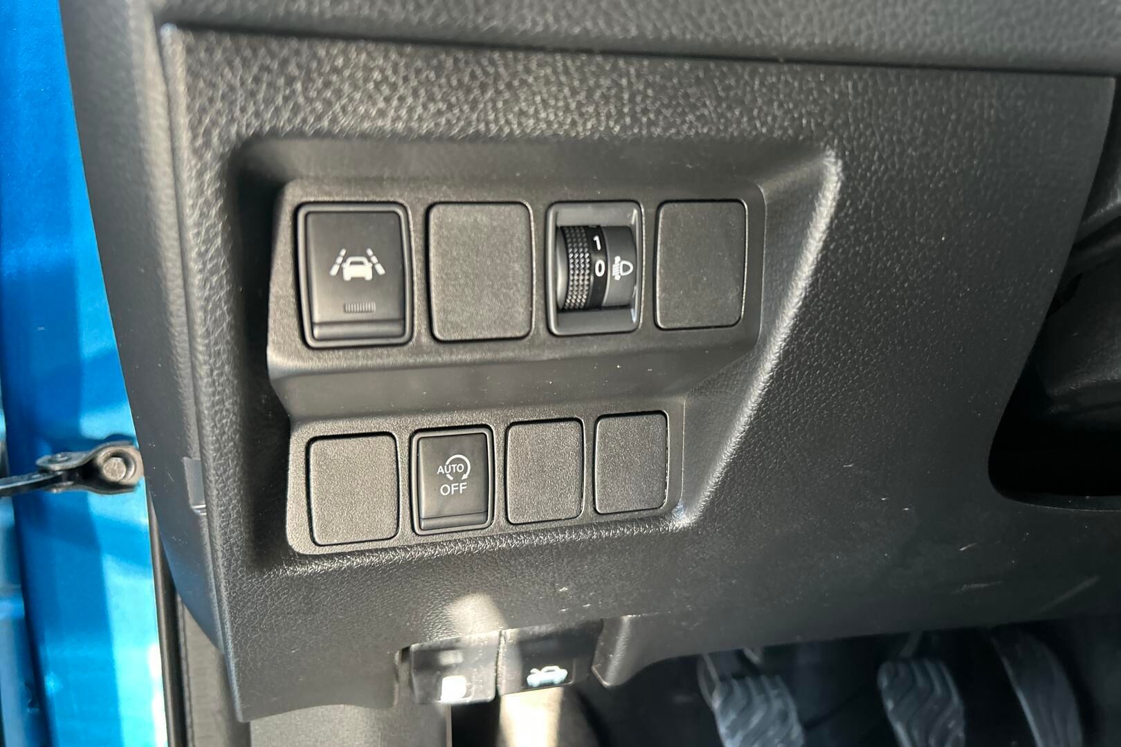 Nissan Qashqai iso kuva 10