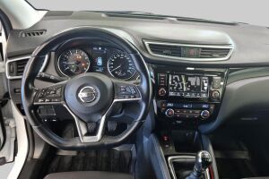 Nissan Qashqai esikatselu 11