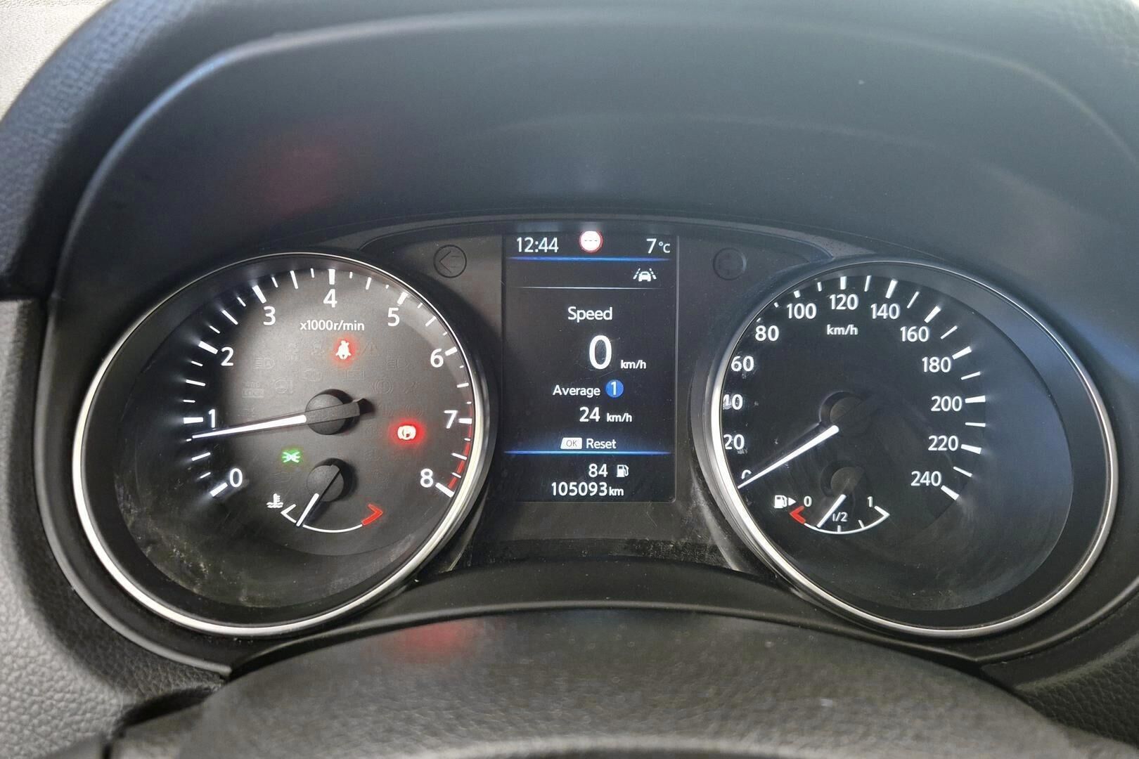 Nissan Qashqai iso kuva 14