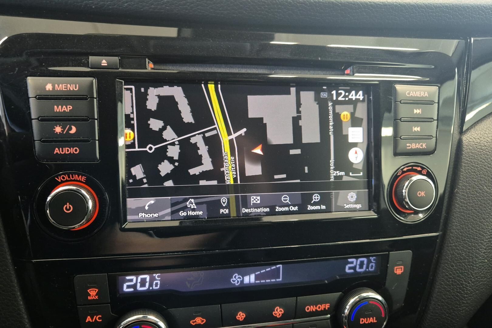 Nissan Qashqai iso kuva 15