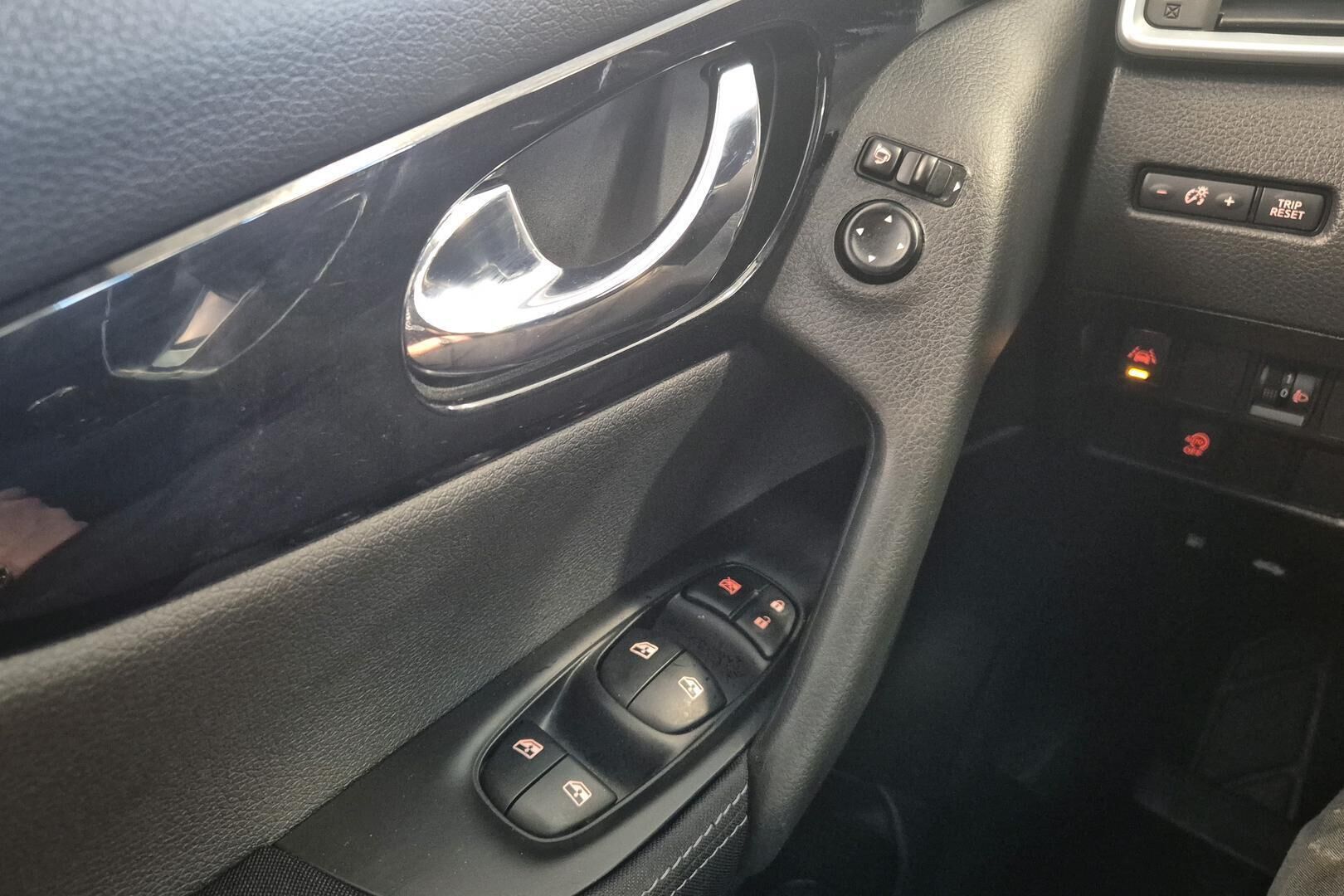 Nissan Qashqai iso kuva 20