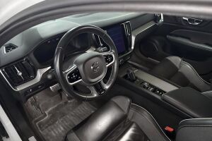 Volvo V60 esikatselu 2