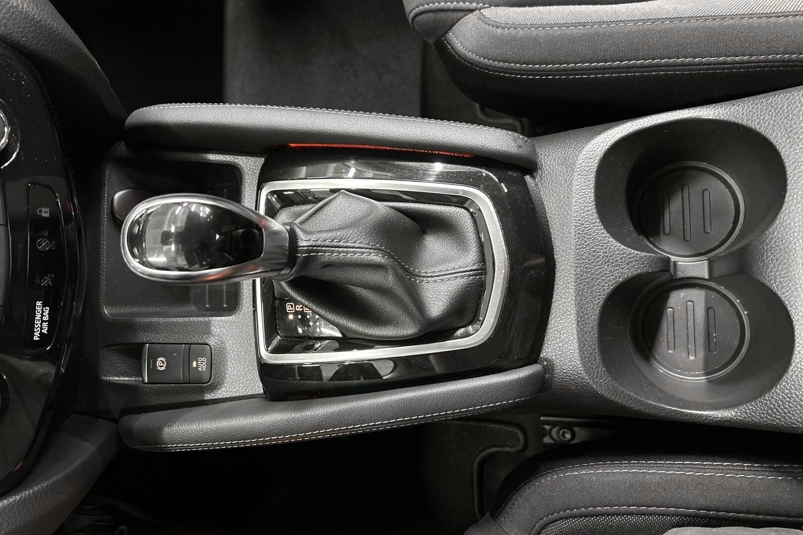 Nissan Qashqai iso kuva 16