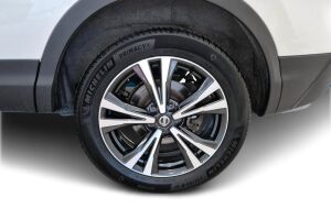 Nissan Qashqai esikatselu 13