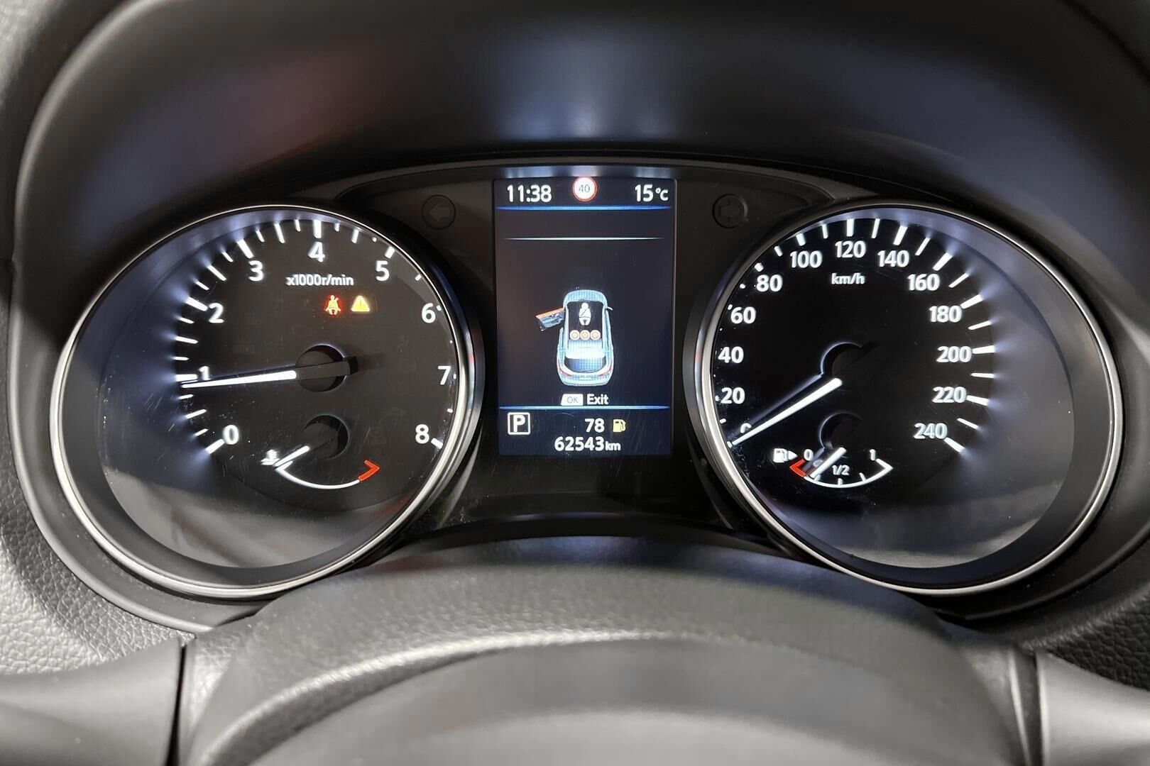 Nissan Qashqai iso kuva 17