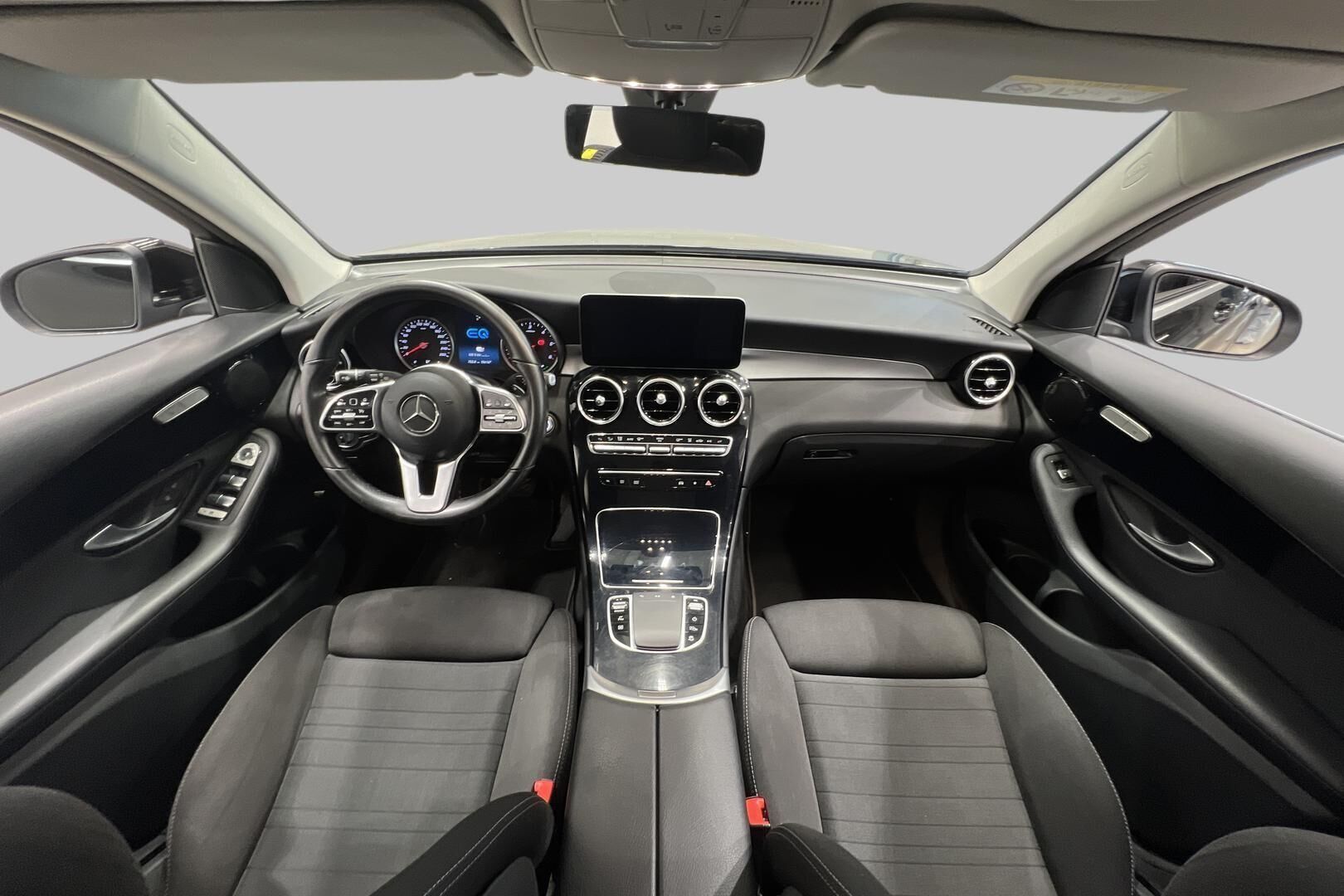 Mercedes-Benz GLC iso kuva 11