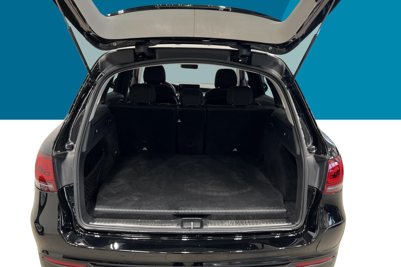 Mercedes-Benz GLC iso kuva 12
