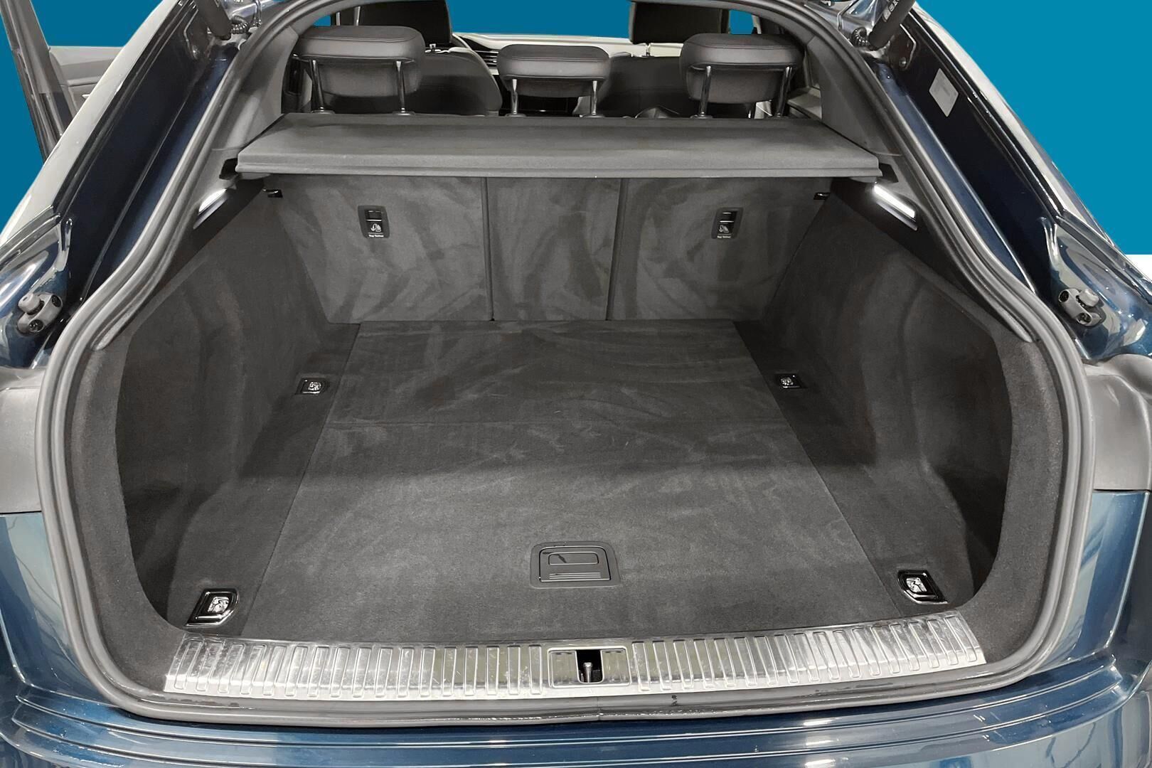 Audi e-tron iso kuva 12