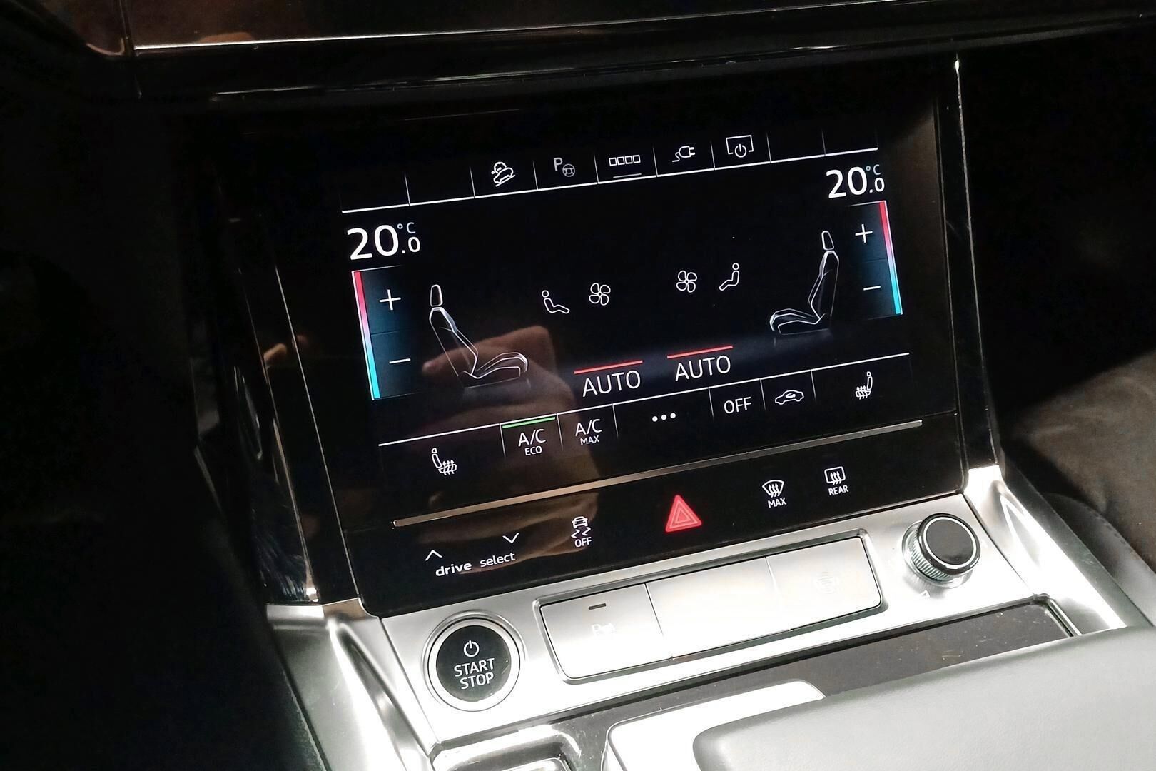 Audi e-tron iso kuva 16