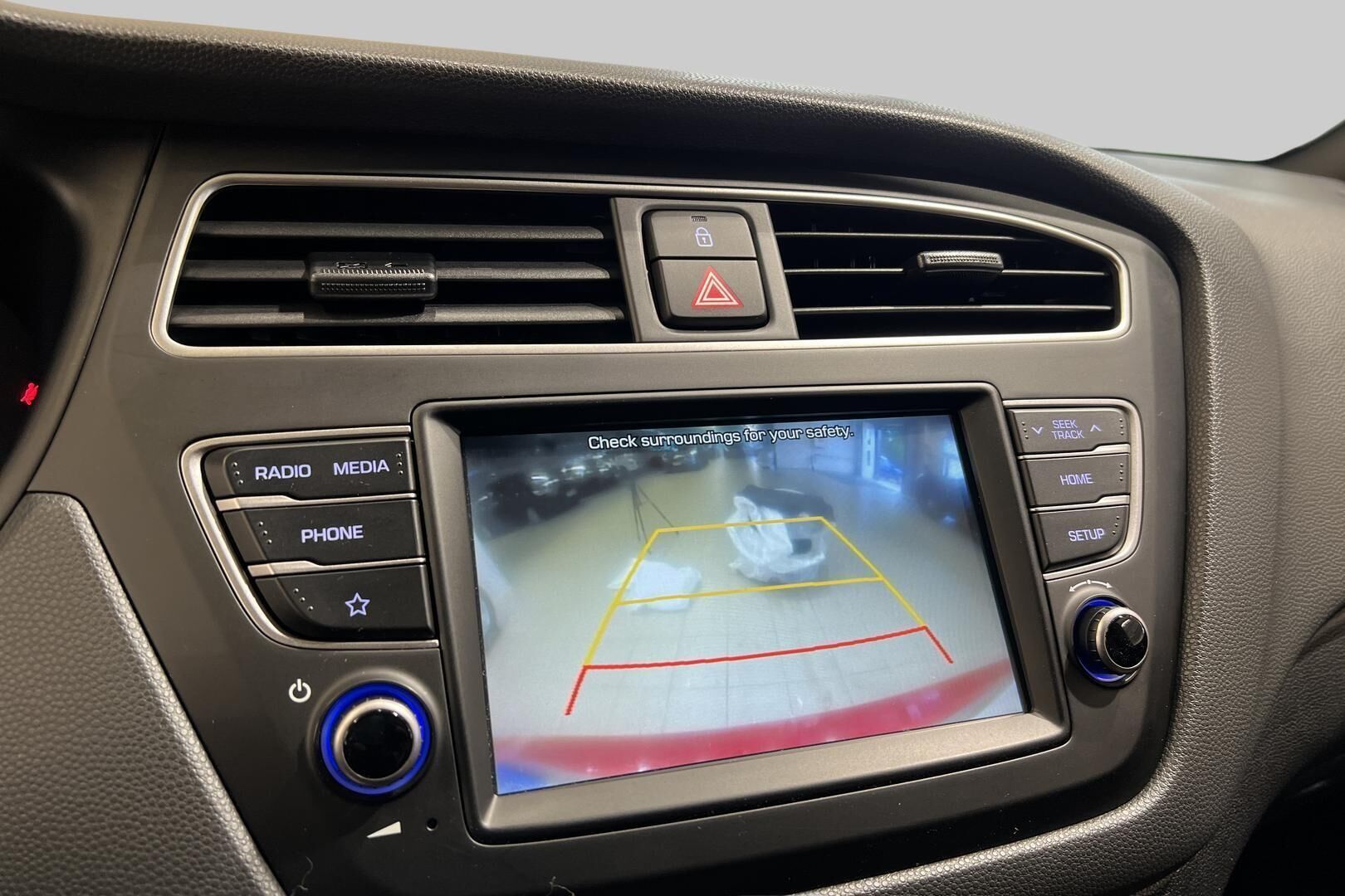 Hyundai i20 Active Cross iso kuva 14