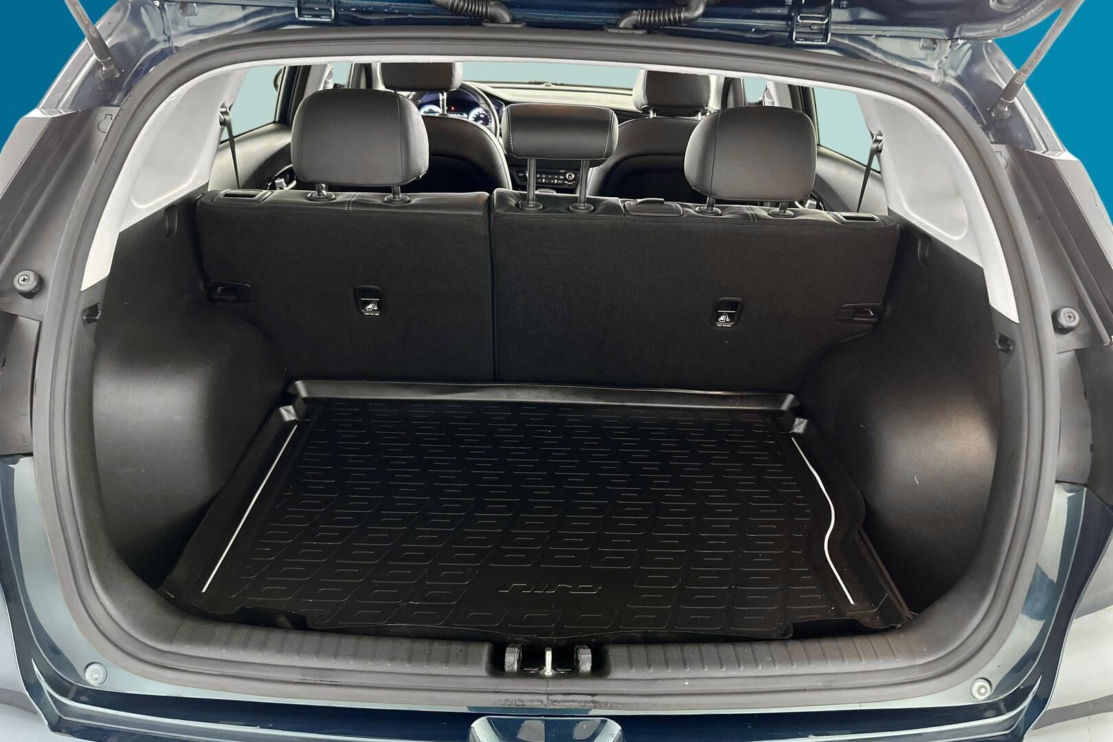 Kia Niro iso kuva 12