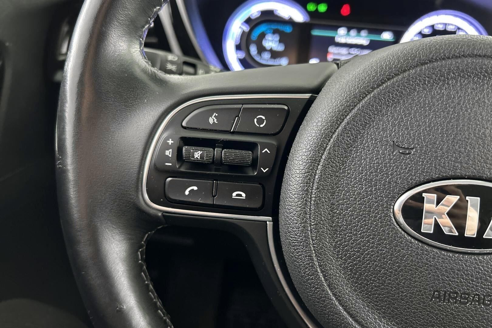 Kia Niro iso kuva 17