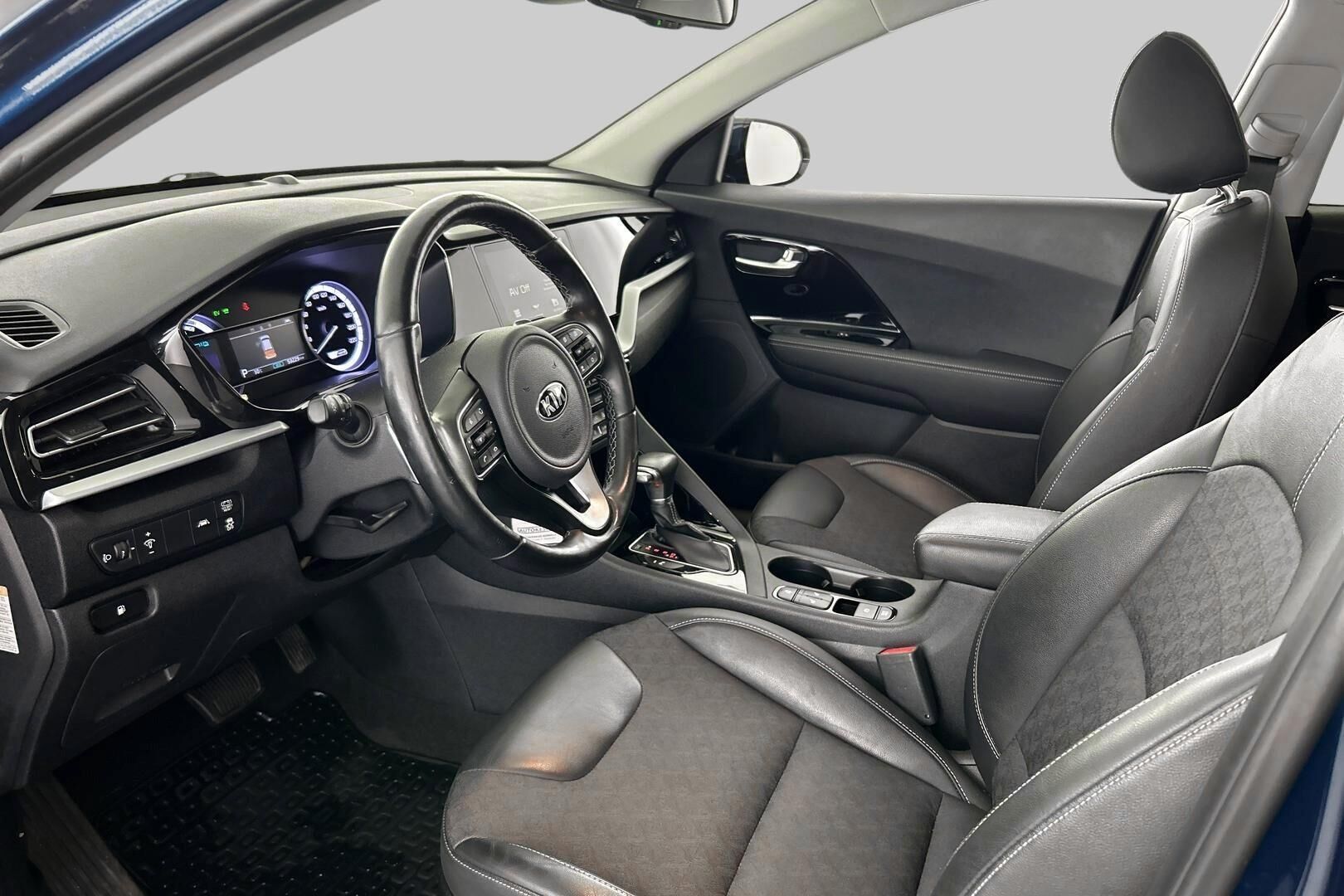 Kia Niro iso kuva 9