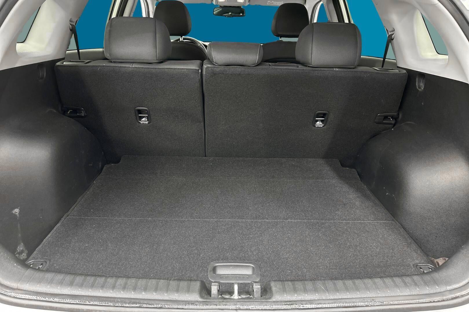 Kia Niro iso kuva 11