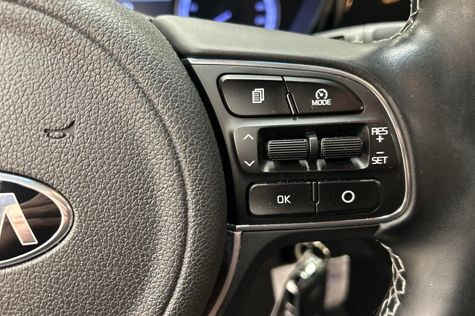 Kia Niro iso kuva 16