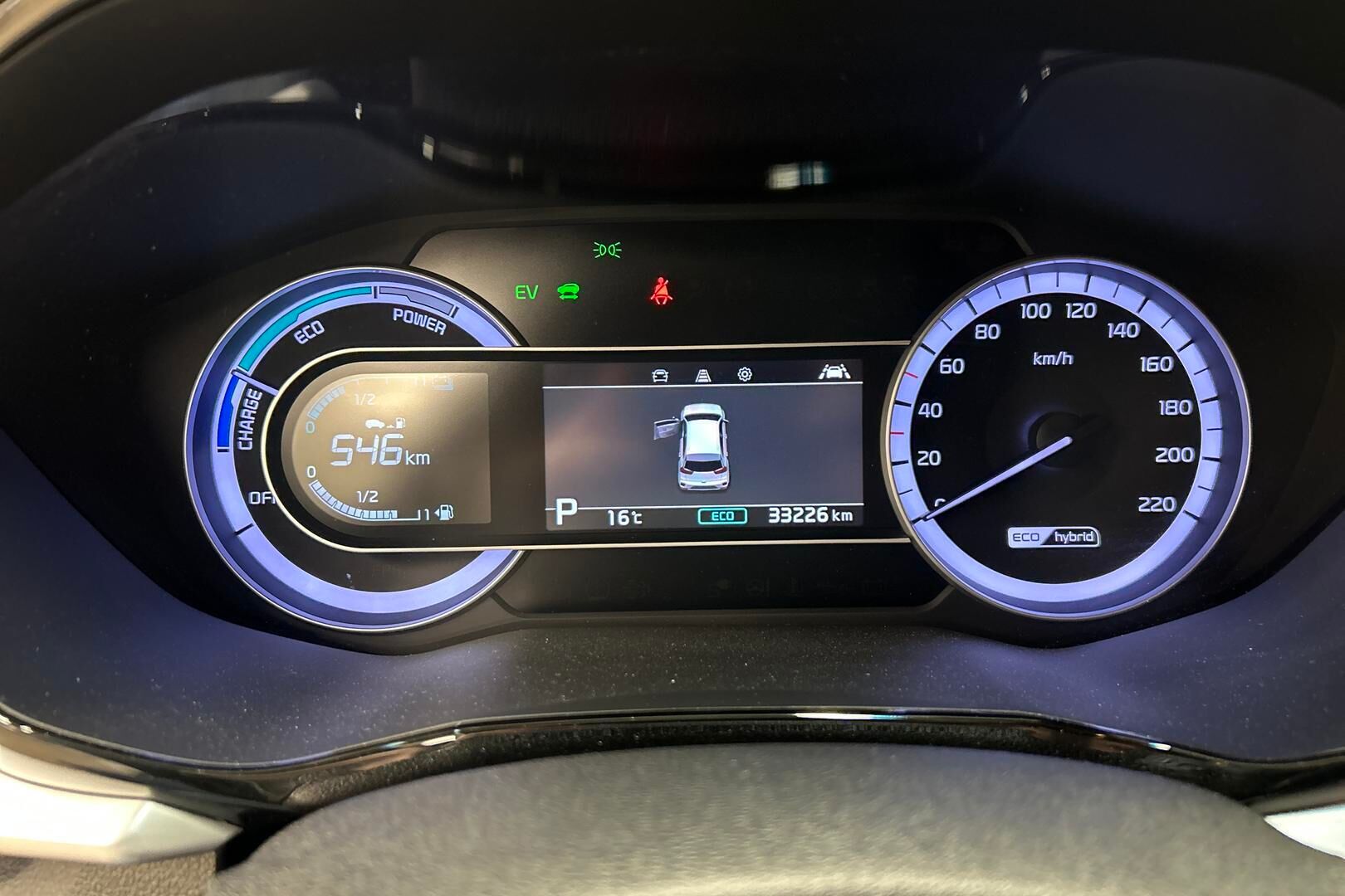 Kia Niro iso kuva 17