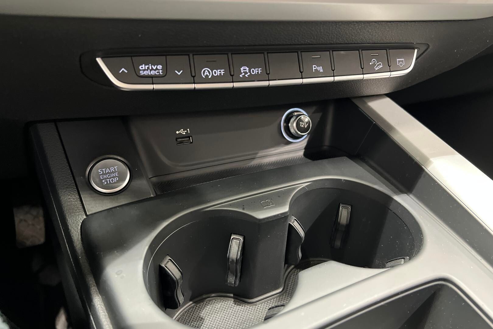 Audi A4 allroad quattro iso kuva 22