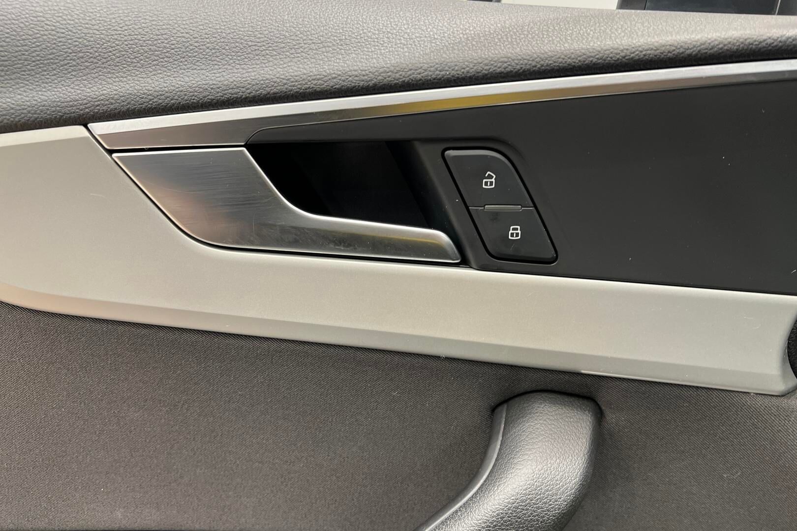 Audi A4 allroad quattro iso kuva 29