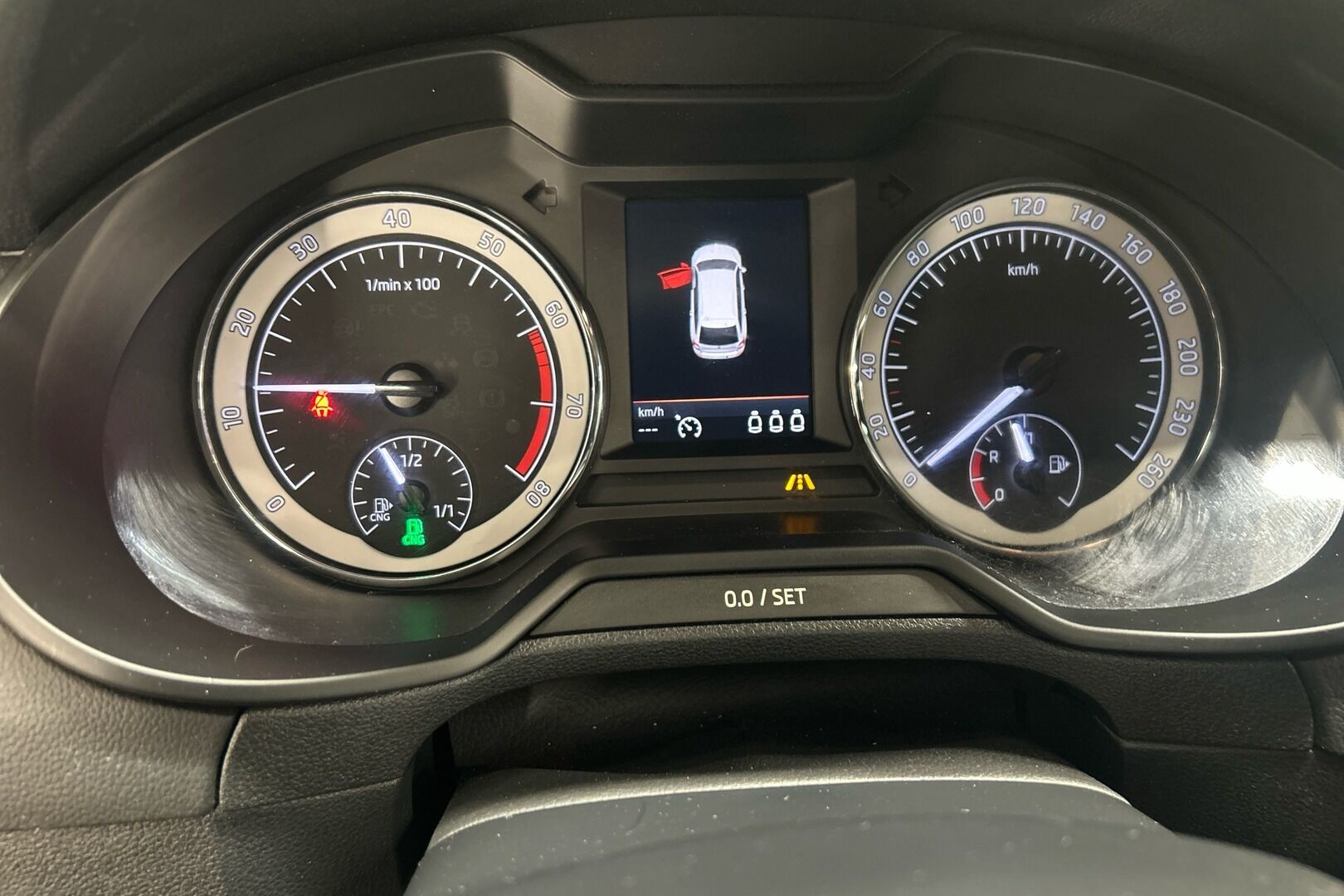 Skoda Octavia iso kuva 18