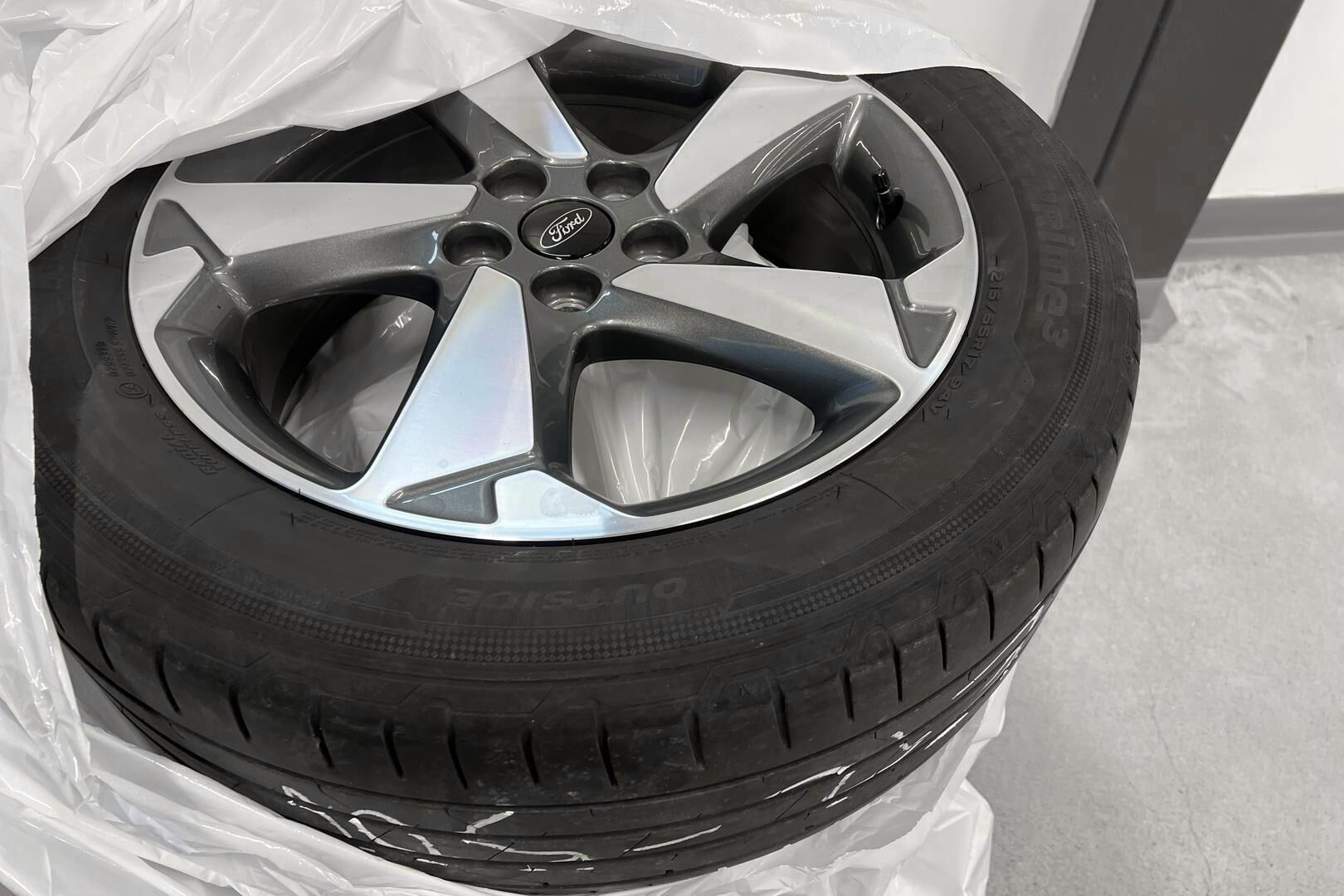 Ford Focus iso kuva 13