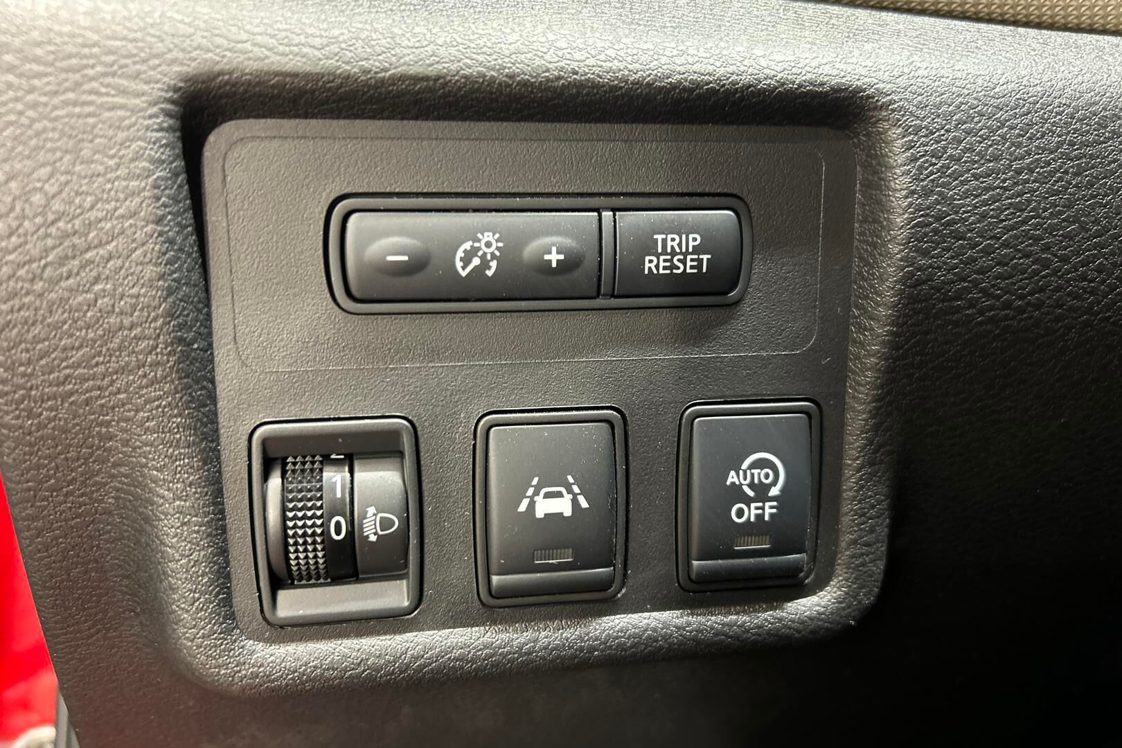 Nissan Micra iso kuva 20