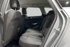 Opel Astra esikatselu 10