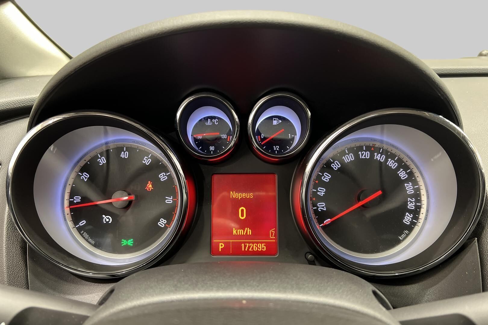 Opel Astra iso kuva 13