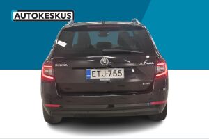 Skoda Octavia esikatselu 4