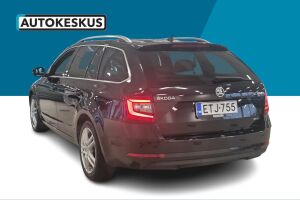 Skoda Octavia esikatselu 5