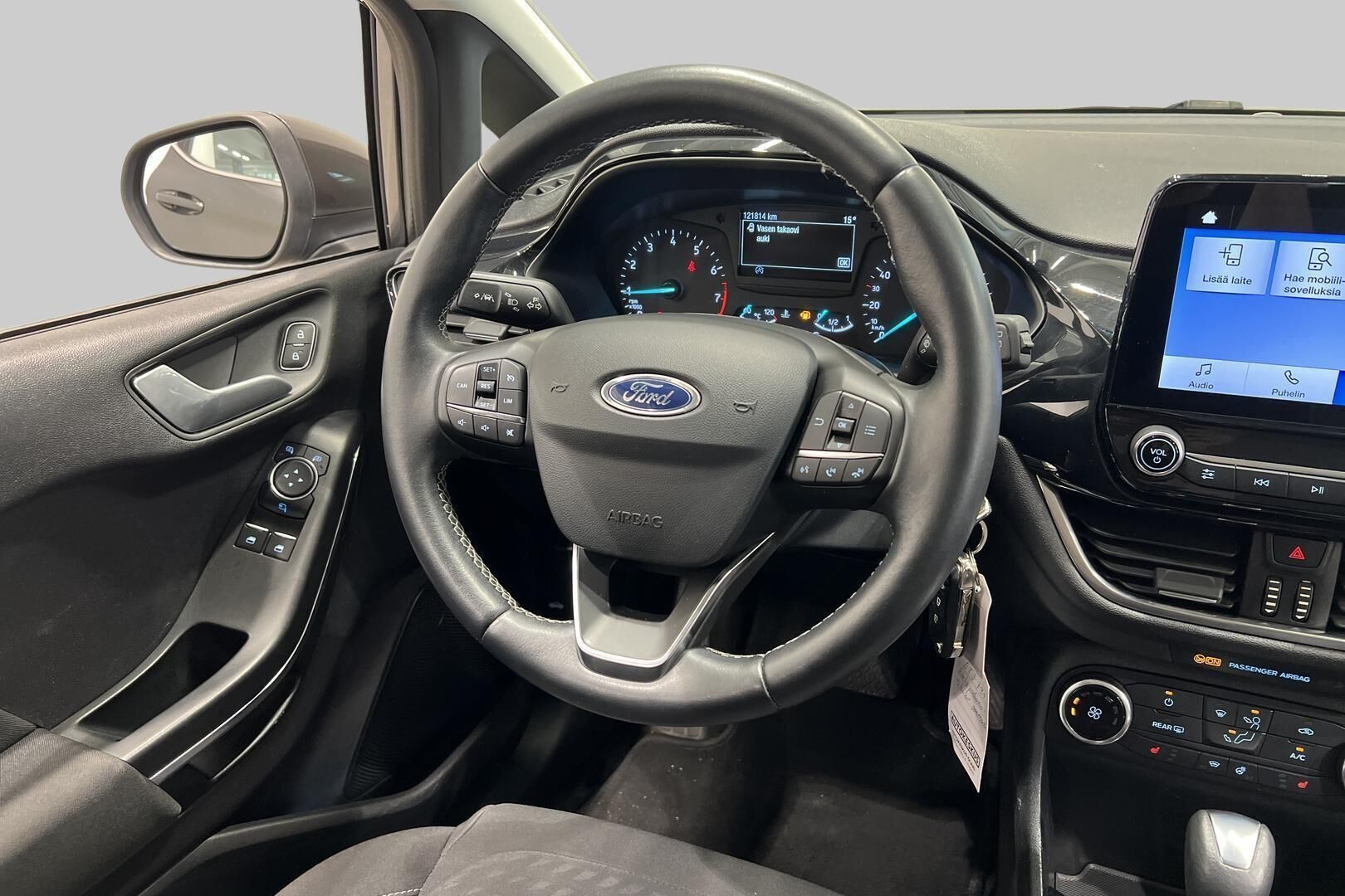 Ford Fiesta iso kuva 23
