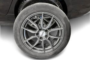 BMW 3-sarja esikatselu 18