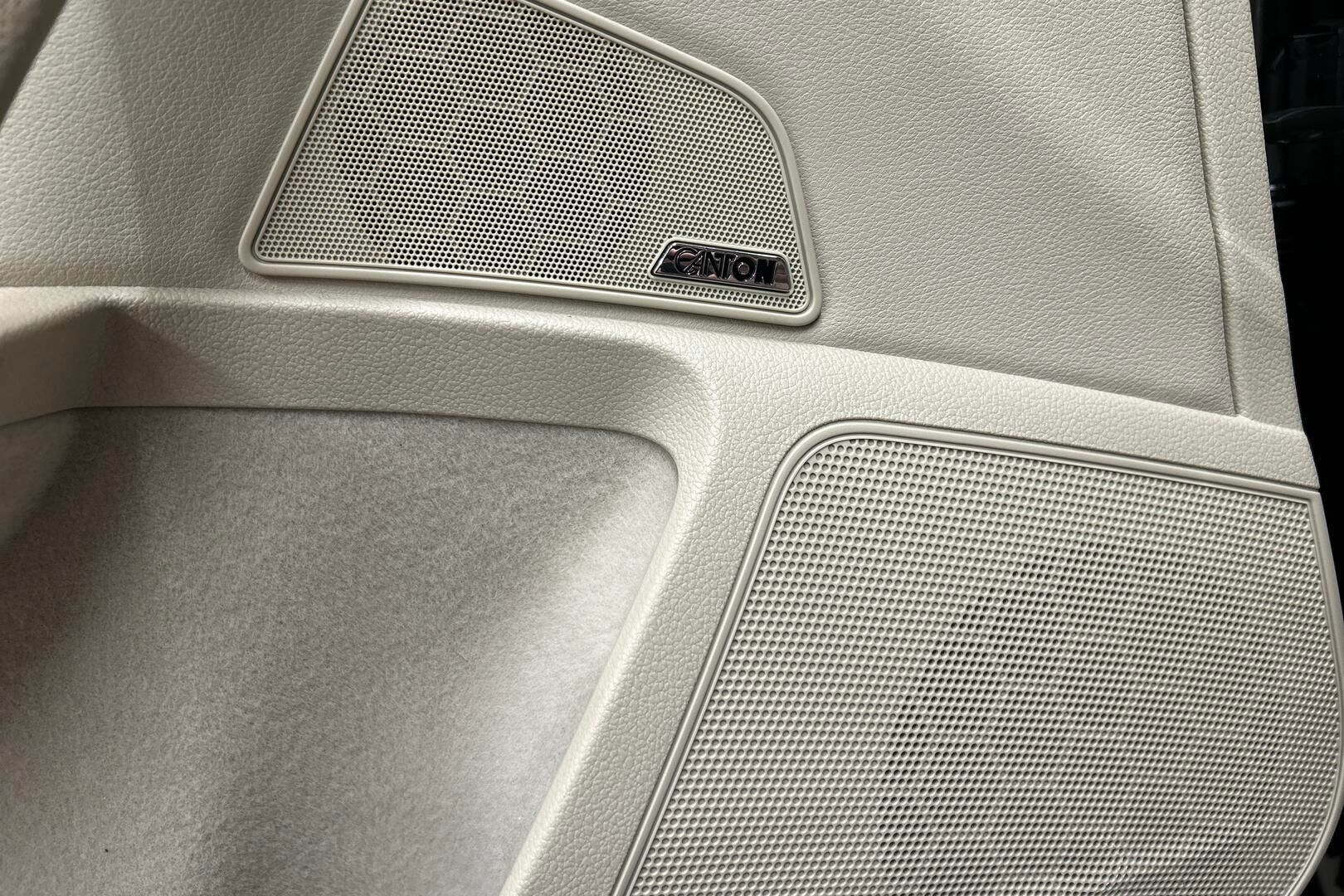 Skoda Superb iso kuva 15