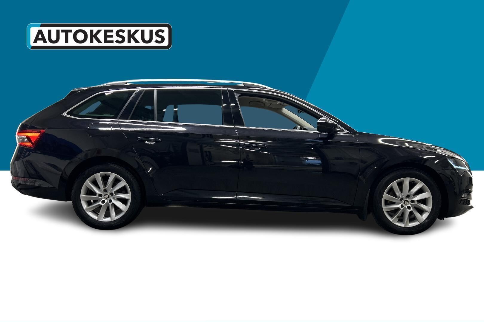 Skoda Superb iso kuva 4