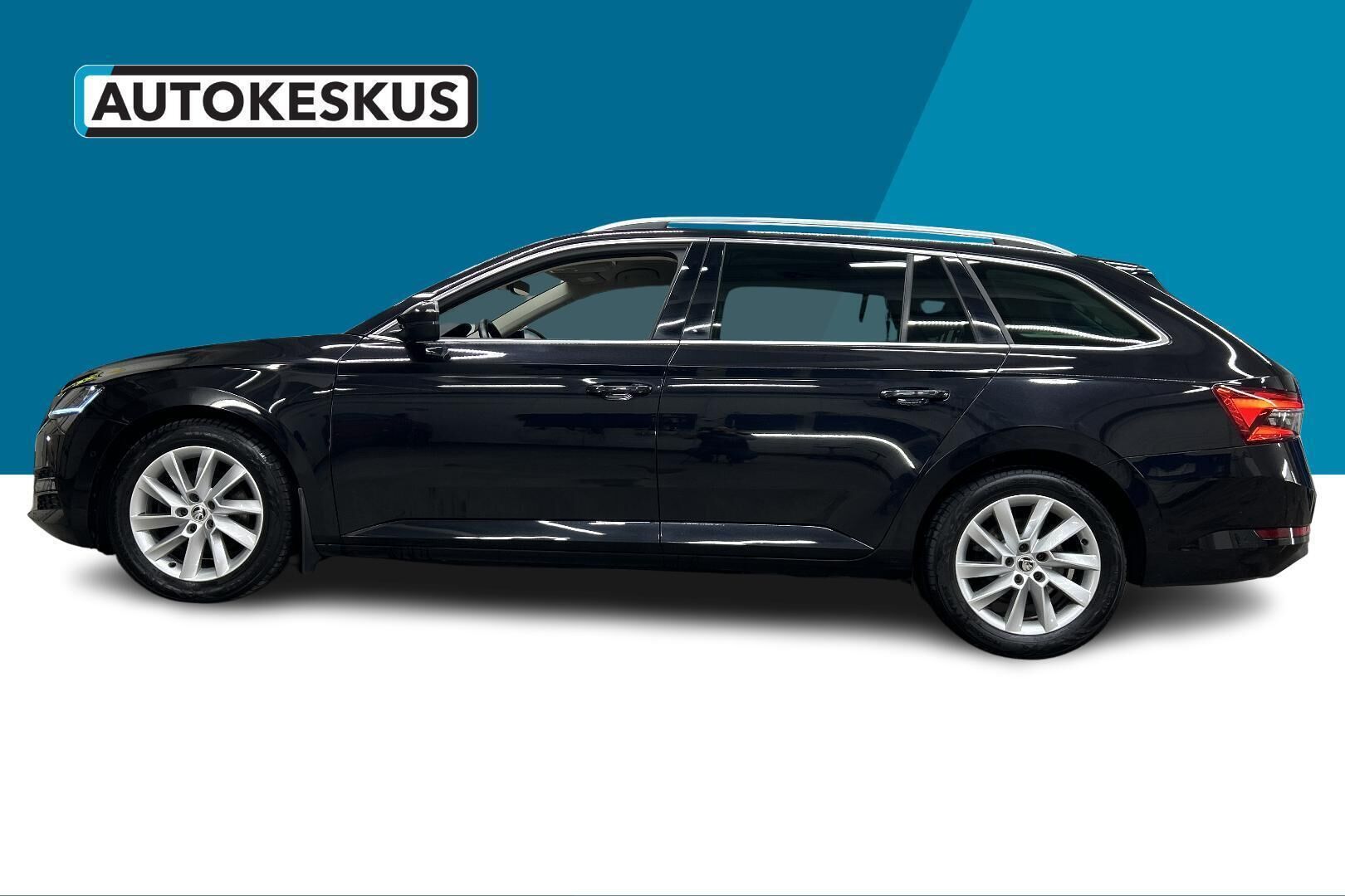 Skoda Superb iso kuva 8