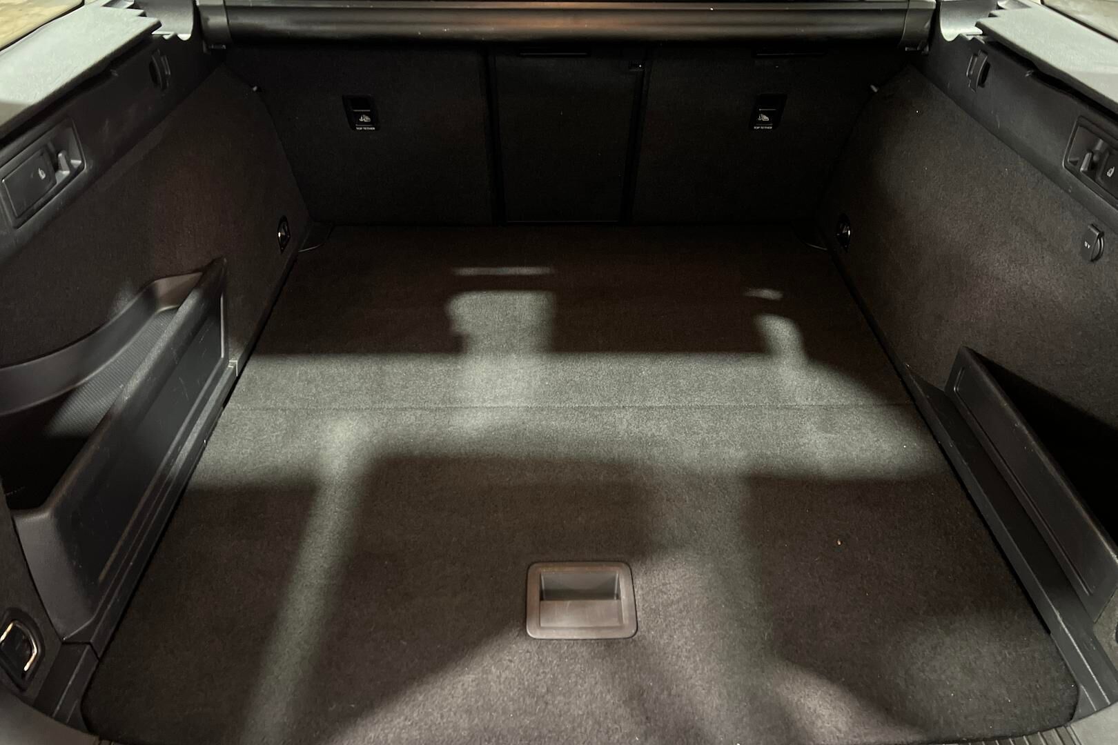 Volkswagen Passat iso kuva 13