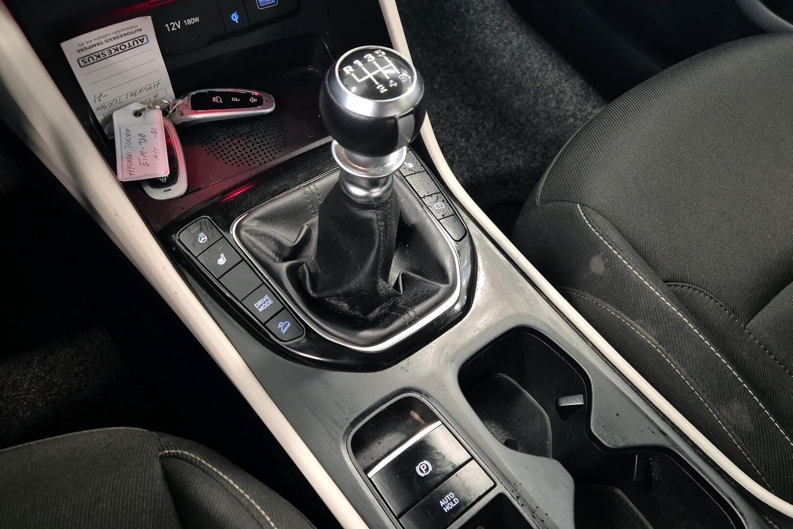 Hyundai Tucson iso kuva 17