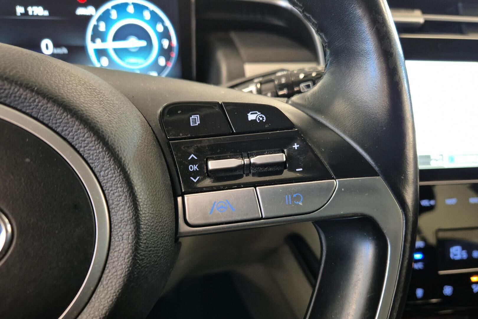 Hyundai Tucson iso kuva 18