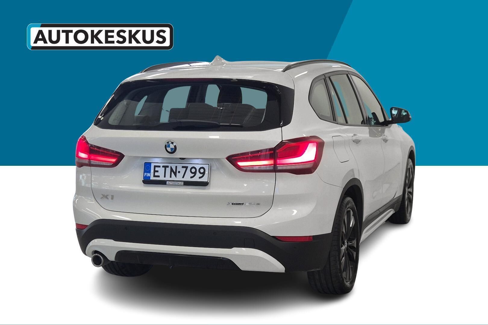 BMW X1 iso kuva 2