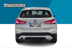 BMW X1 esikatselu 3