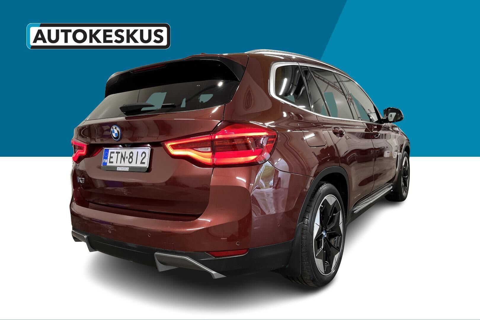 BMW iX3 iso kuva 5