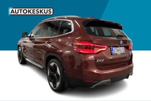 BMW iX3 esikatselu 6