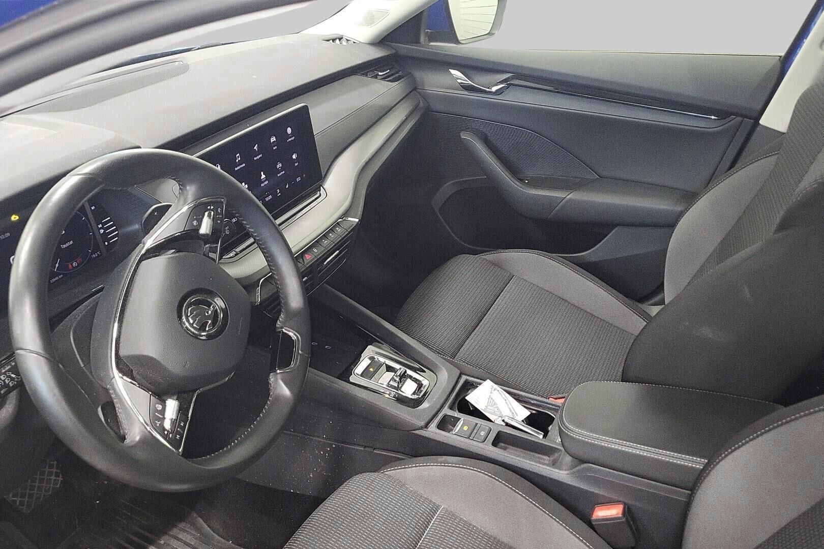 Skoda Octavia iso kuva 1
