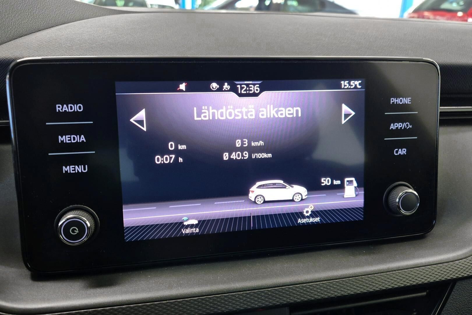 Skoda Scala iso kuva 24