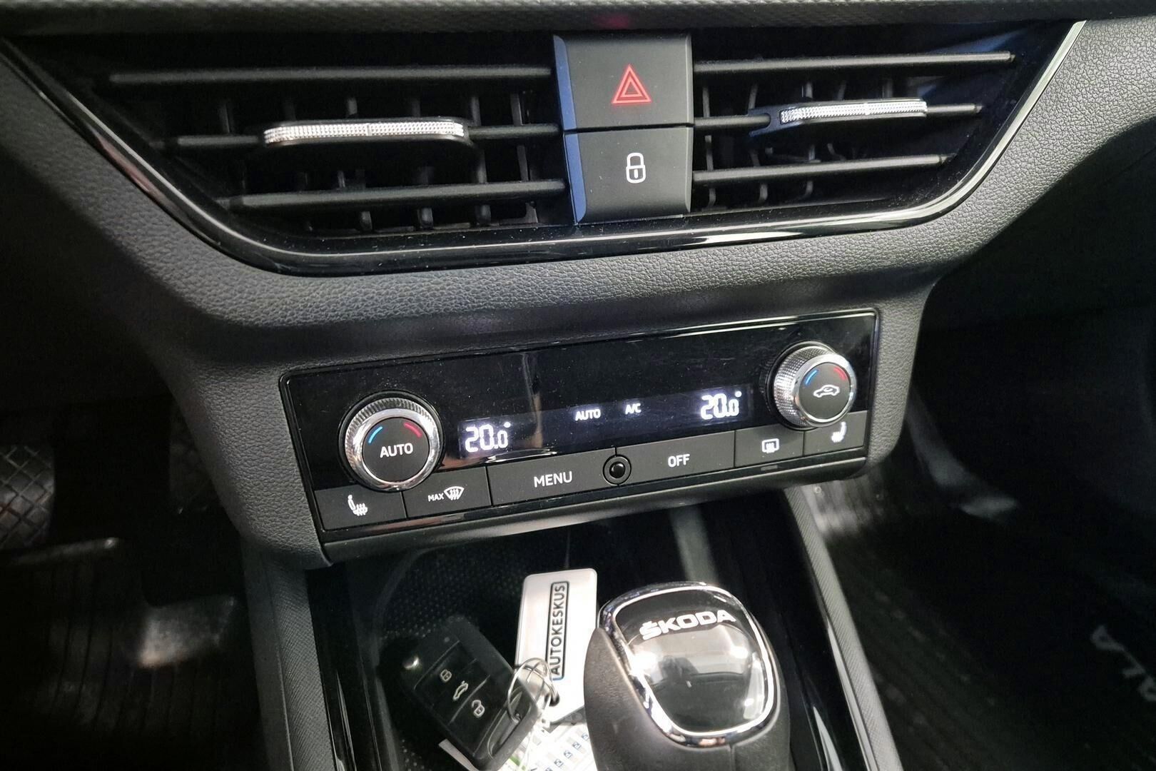Skoda Scala iso kuva 5