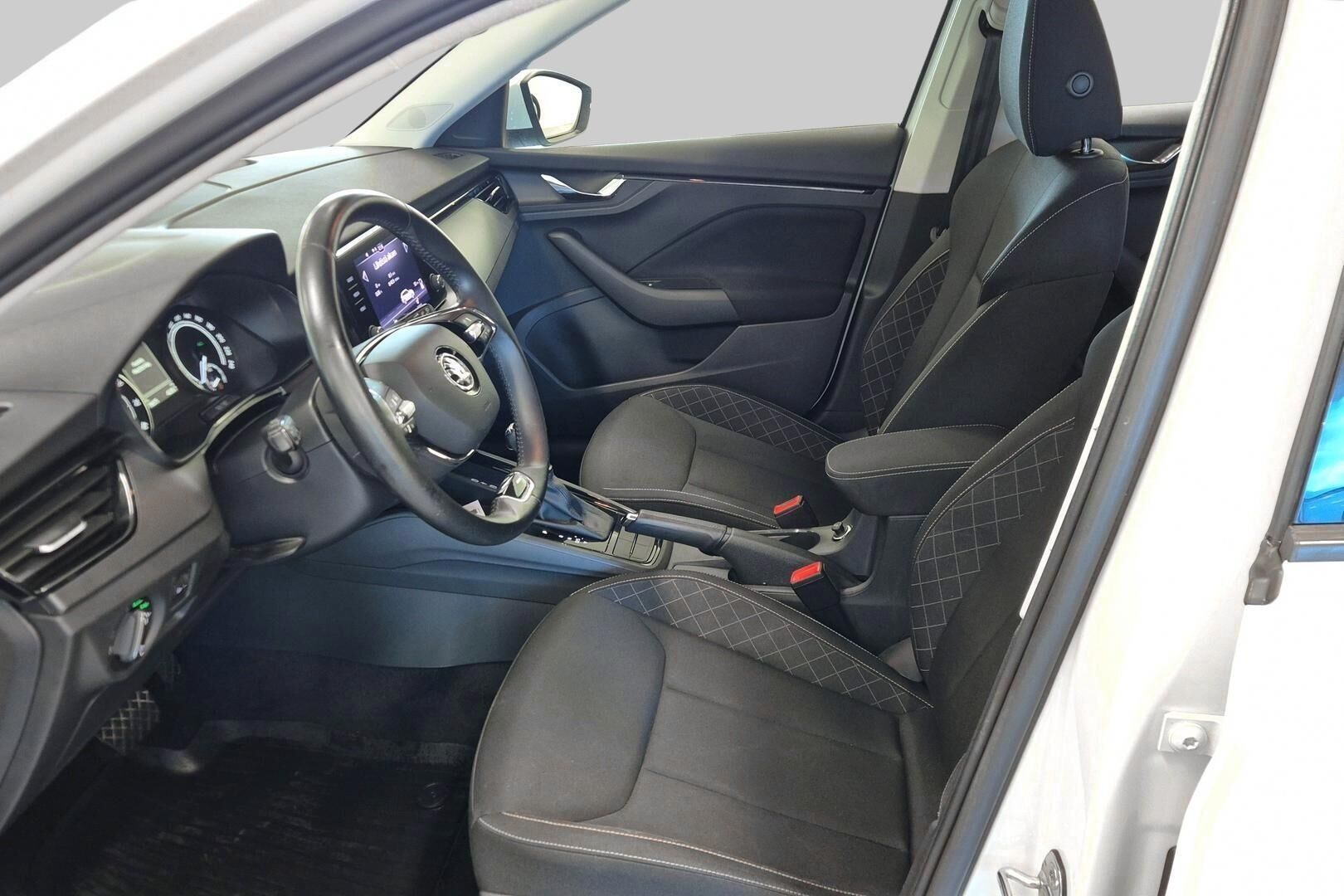 Skoda Scala iso kuva 20
