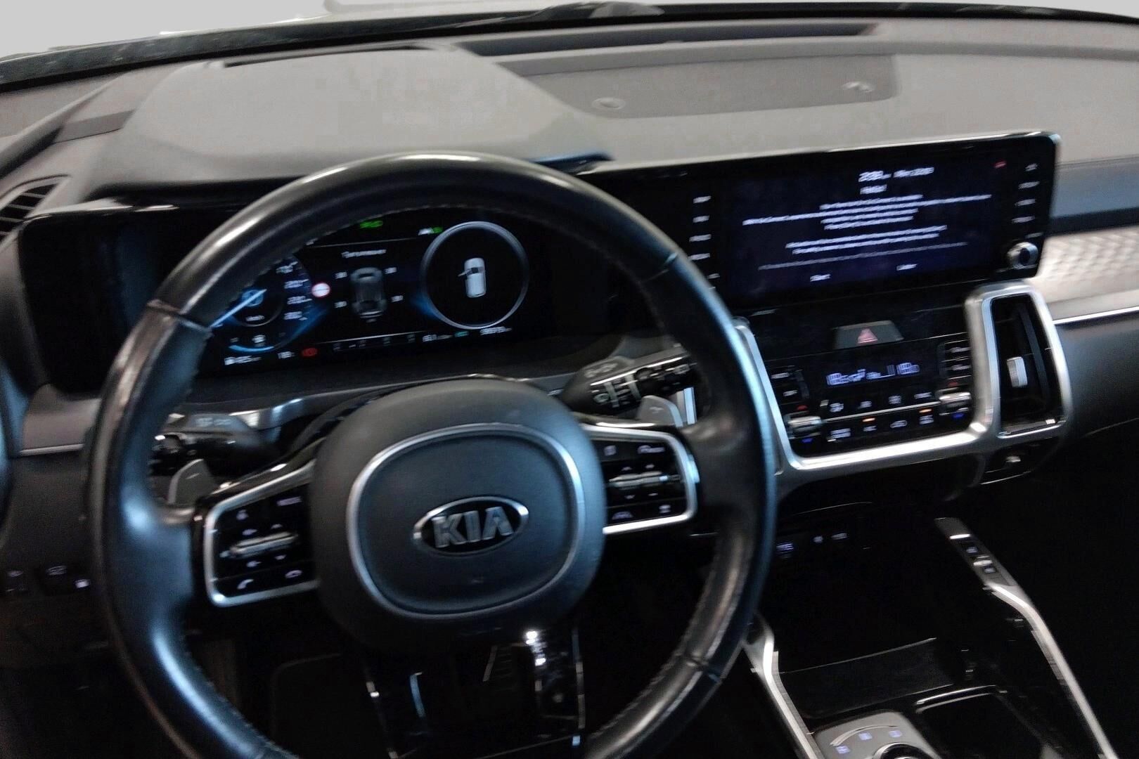 Kia Sorento iso kuva 2