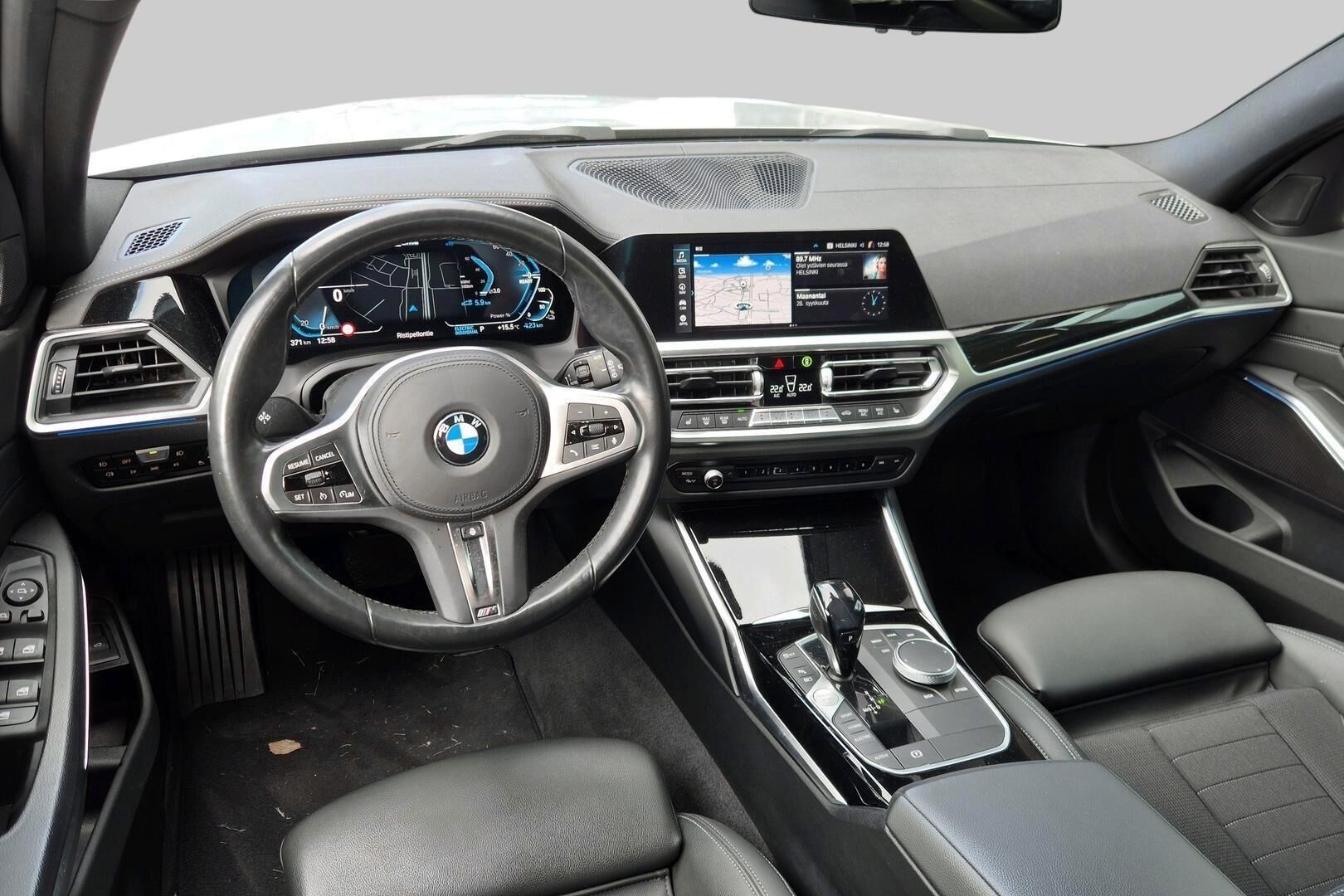 BMW 3-SARJA iso kuva 1